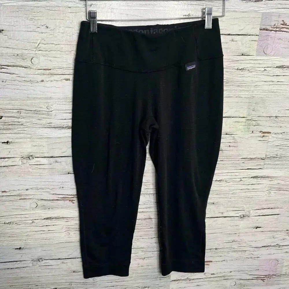 Patagonia baselayer capilene black pants men’s  size small crop